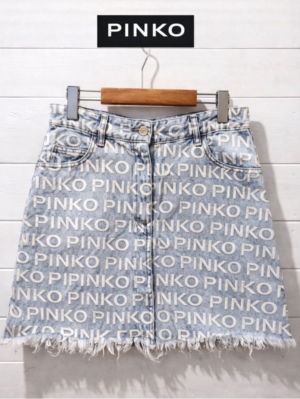 PINKO All-Over Logo Denim Mini Skirt – size US 6 ll
